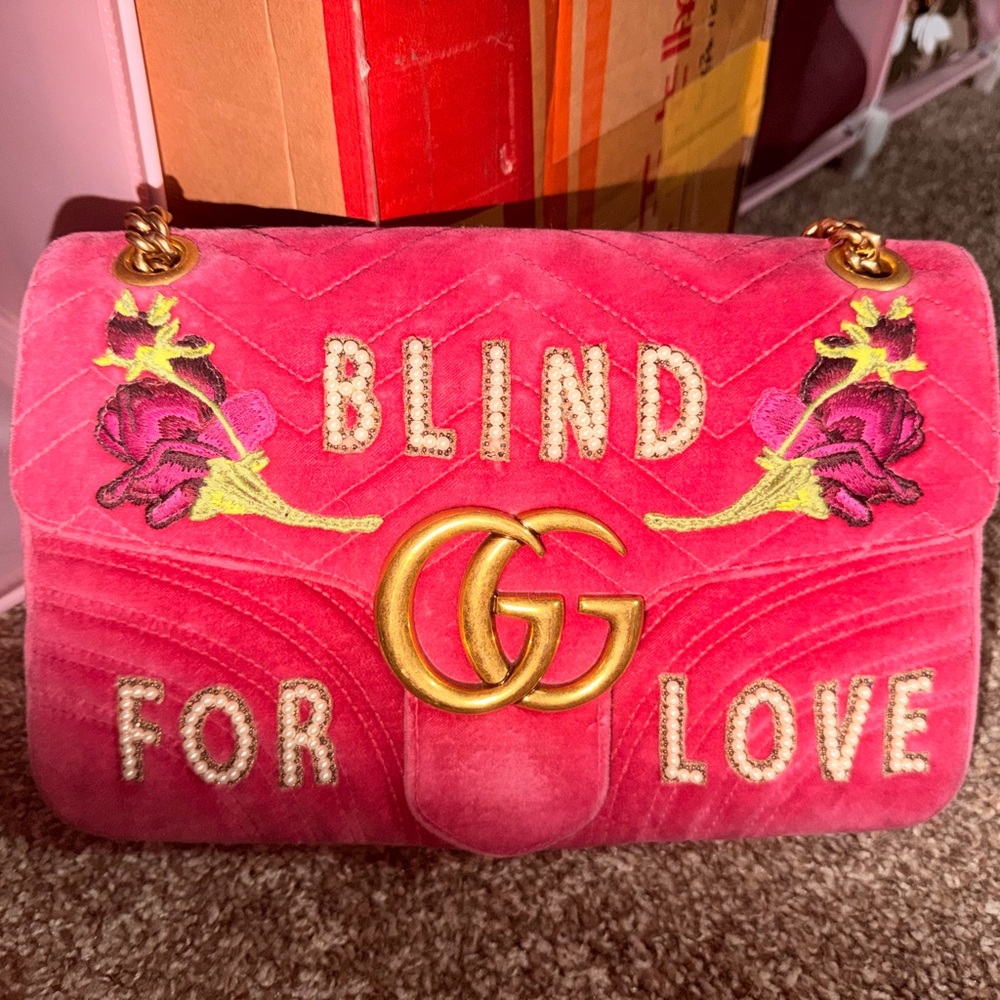 Gucci Pink Velvet Shoulder Bag with Embroidery